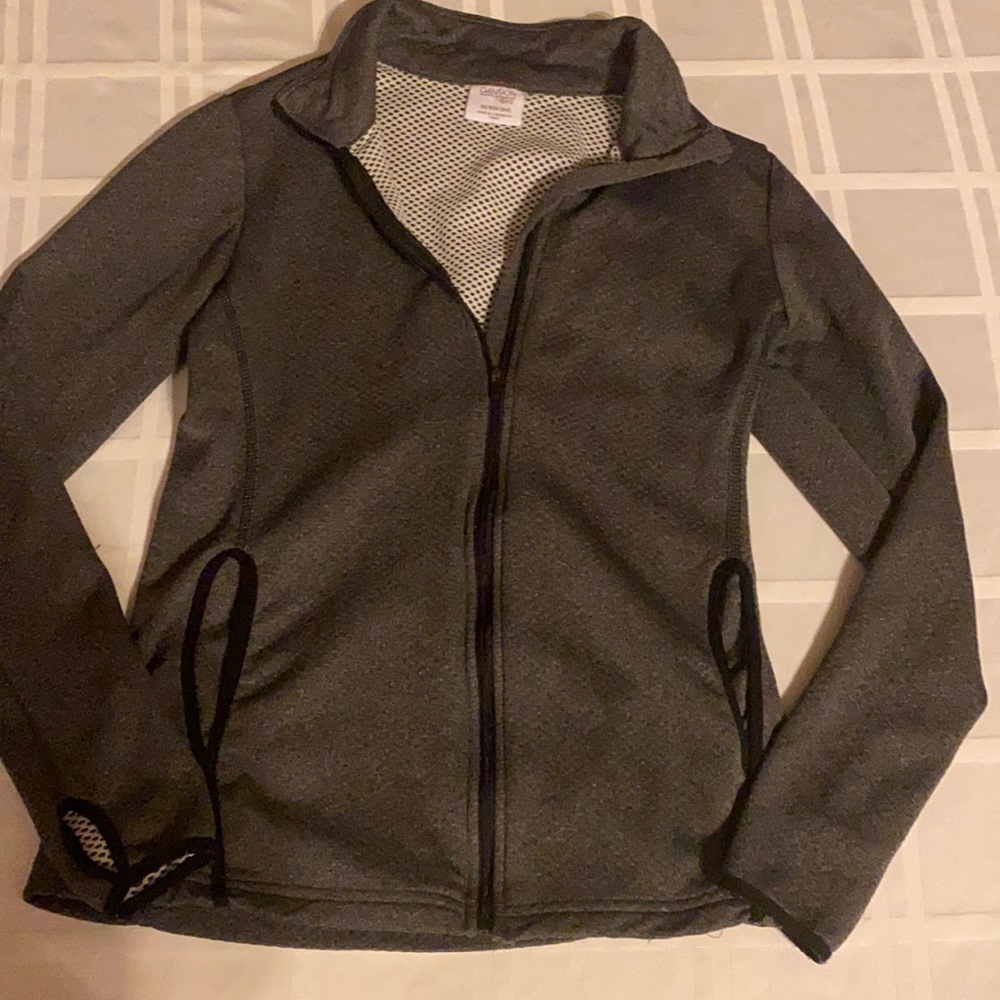 Workout zip up